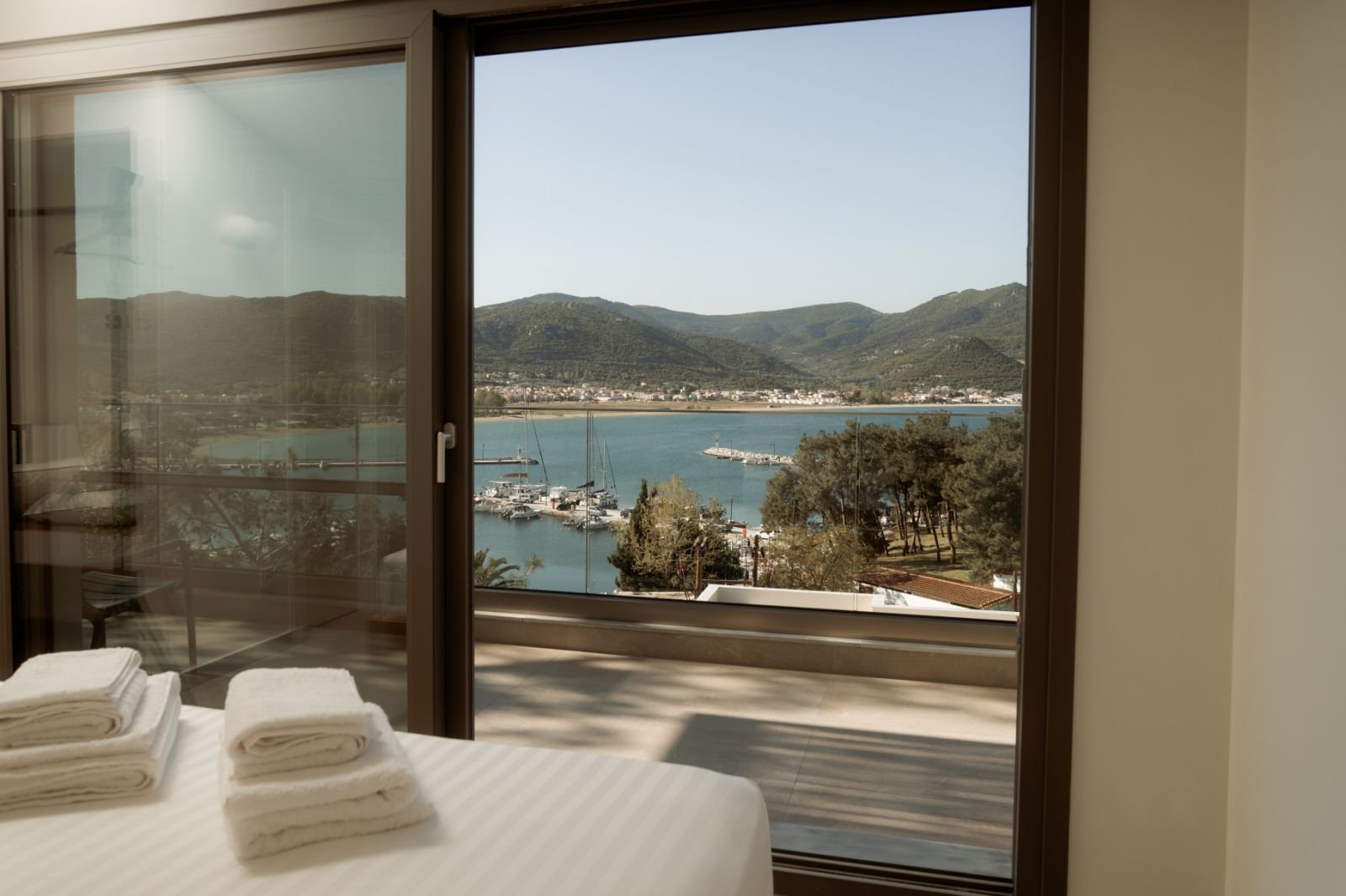 Two-Bedroom Apartment with Sea view - Room 8